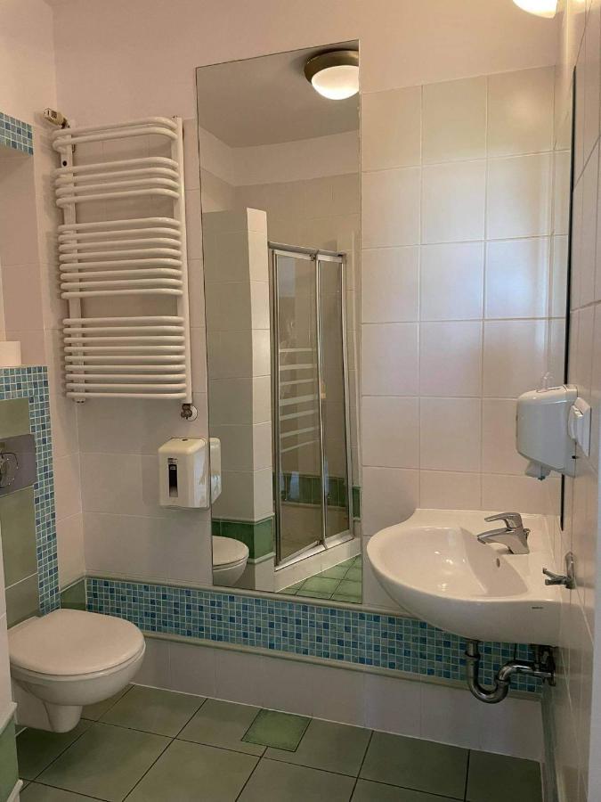 Hotel Anton By Dns Pruszków Extérieur photo