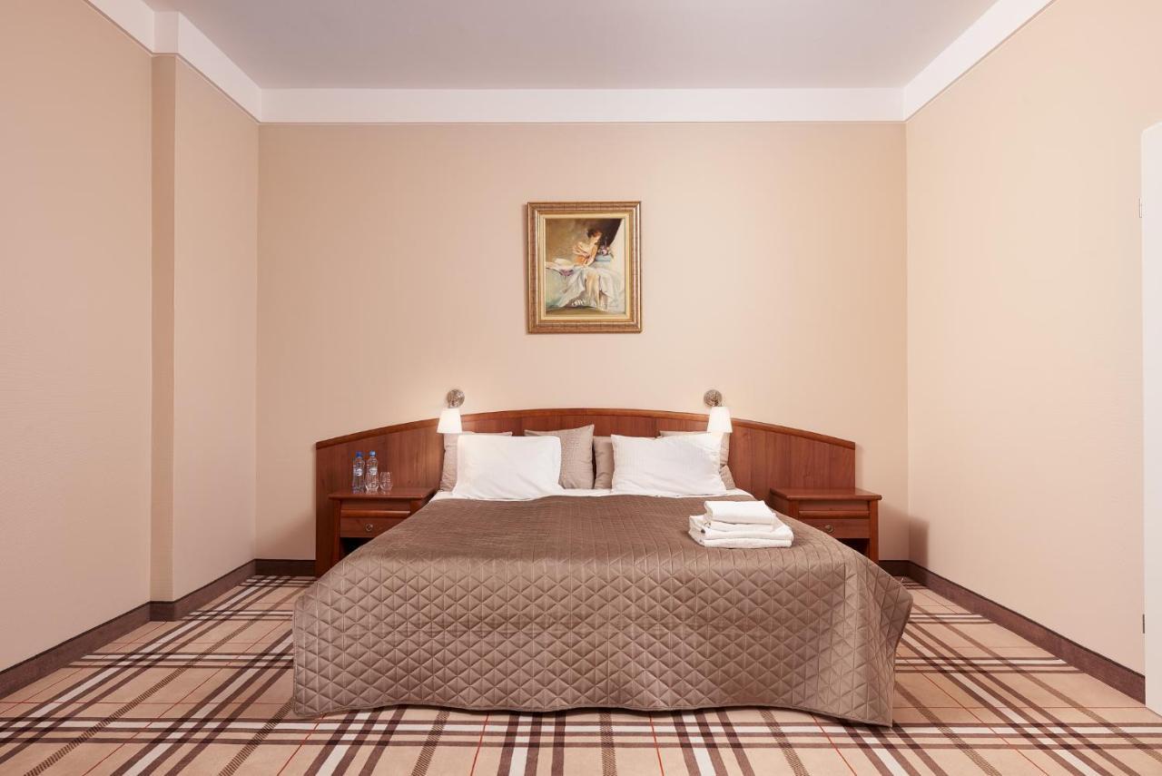 Hotel Anton By Dns Pruszków Extérieur photo