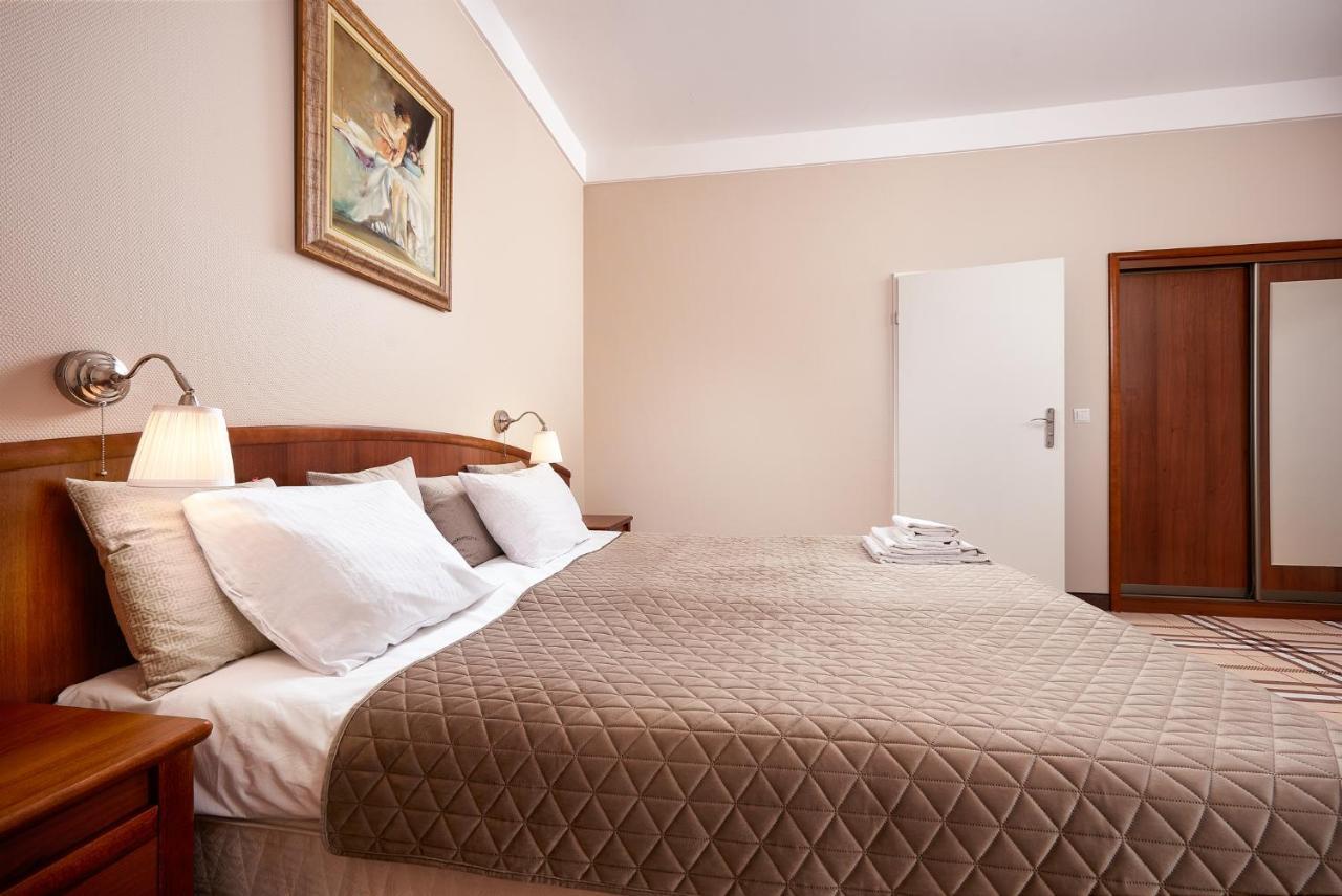 Hotel Anton By Dns Pruszków Extérieur photo